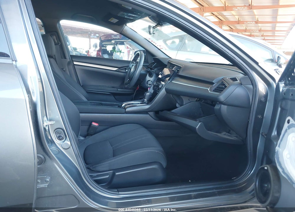 2019 HONDA CIVIC LX VIN: SHHFK7H33KU219548