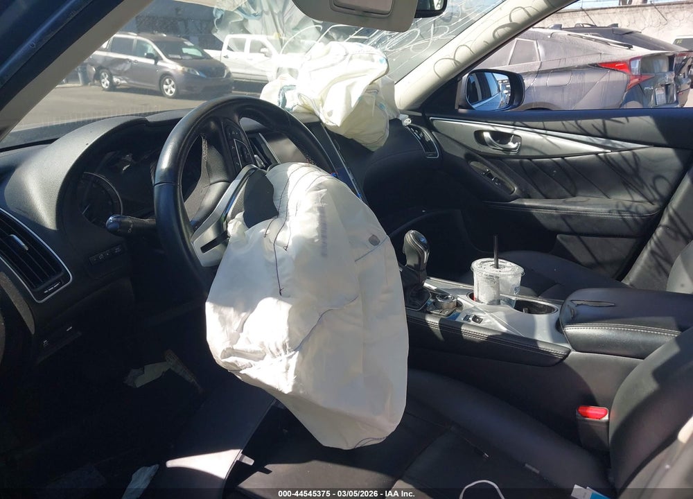 2019 INFINITI Q50 3.0T LUXE VIN: JN1EV7AP0KM543813