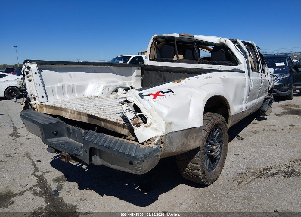 2011 FORD F-250 LARIAT VIN: 1FT7W2BT6BEA89661