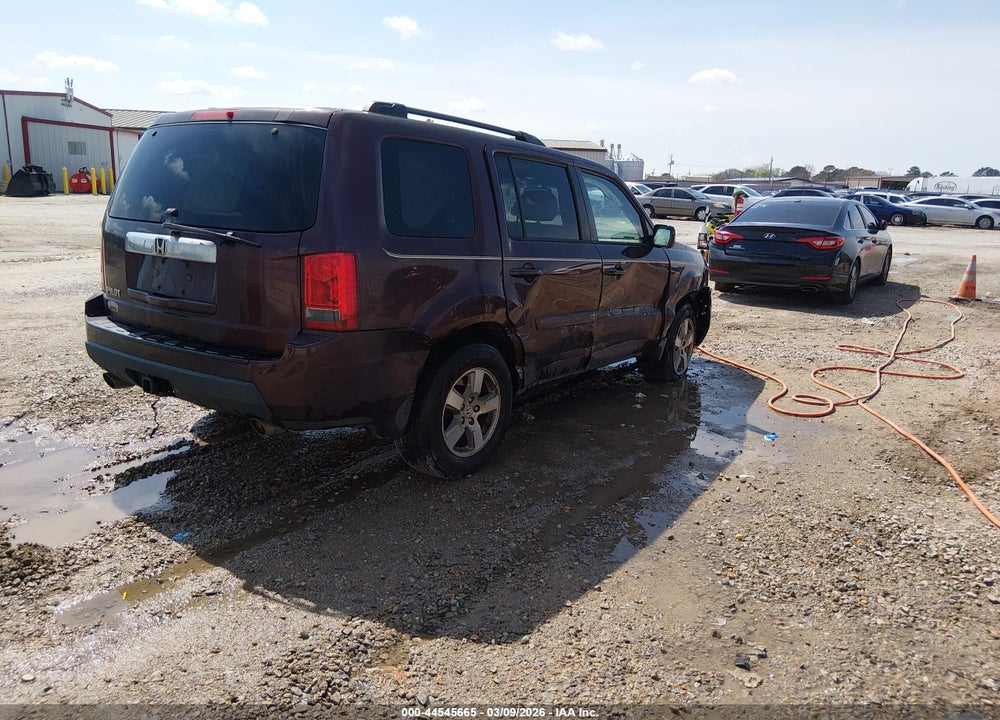 2010 HONDA PILOT EX-L VIN: 5FNYF3H56AB013132