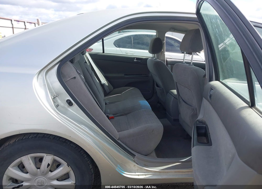 2005 TOYOTA CAMRY LE VIN: JTDBE32K253025367