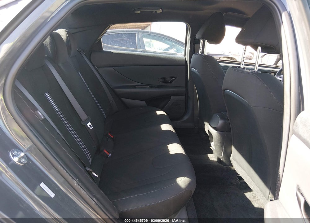 2025 HYUNDAI ELANTRA SEL SPORT VIN: KMHLM4DG3SU019746