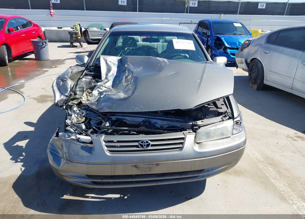 1999 TOYOTA CAMRY LE VIN: 4T1BG22K7XU449270