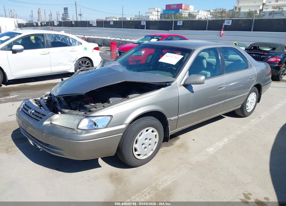 1999 TOYOTA CAMRY LE VIN: 4T1BG22K7XU449270