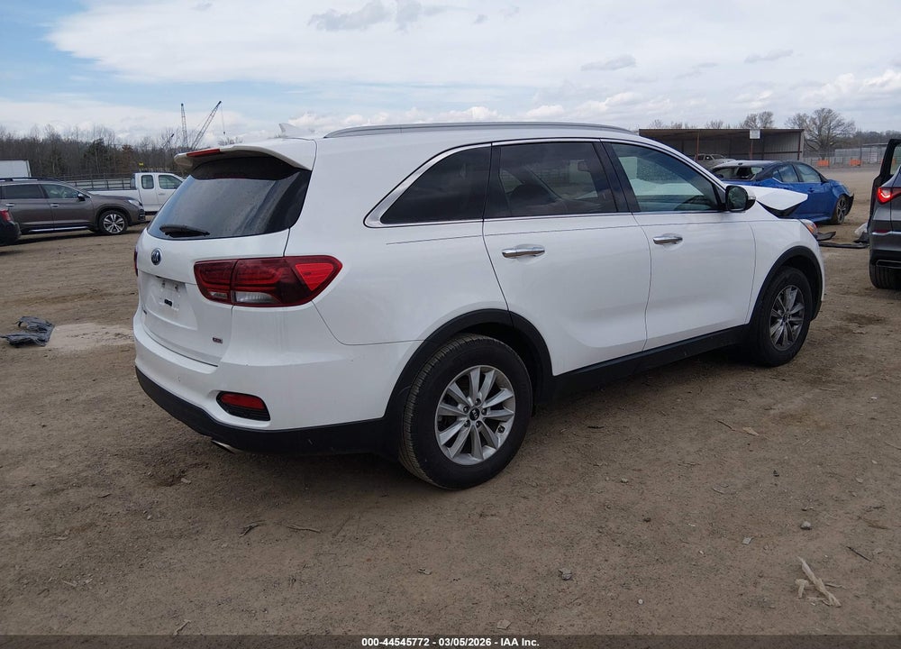 2019 KIA SORENTO 2.4L LX VIN: 5XYPG4A39KG535108