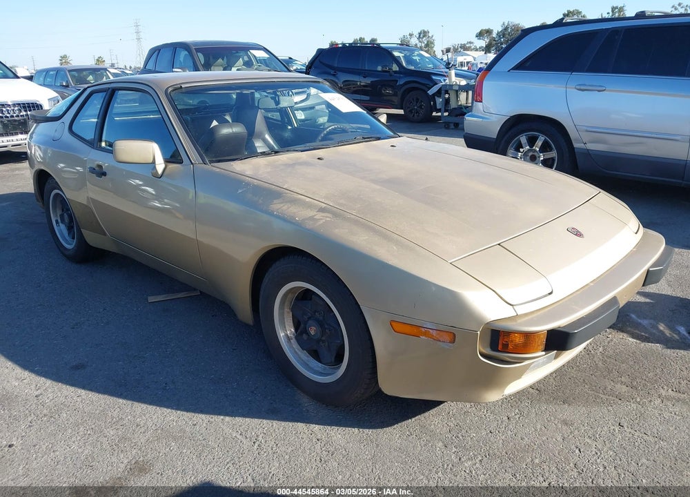 1984 PORSCHE 944 VIN: WP0AA0948EN462890