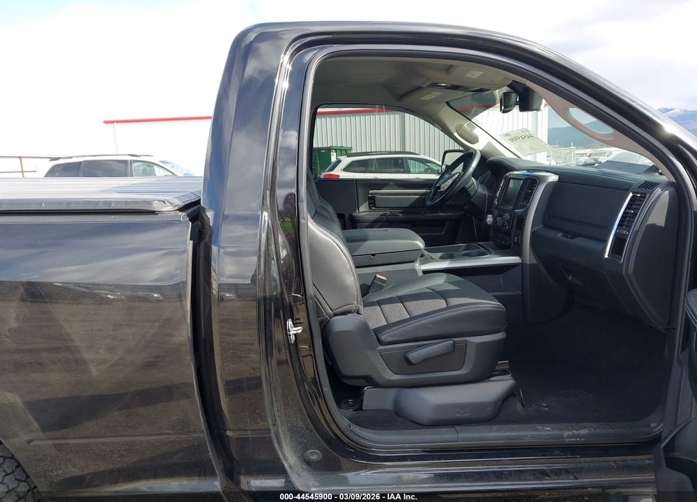 2017 RAM 1500 SPORT  4X4 6'4 BOX VIN: 3C6JR7CT9HG573969