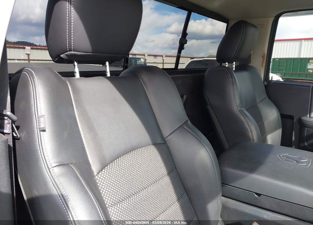 2017 RAM 1500 SPORT  4X4 6'4 BOX VIN: 3C6JR7CT9HG573969