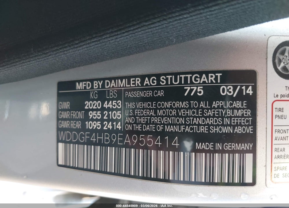 2014 MERCEDES-BENZ C 250 SPORT VIN: WDDGF4HB9EA955414