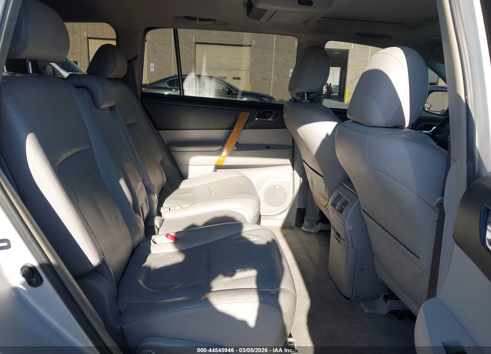 2008 TOYOTA HIGHLANDER HYBRID LIMITED VIN: JTEEW44A882004369
