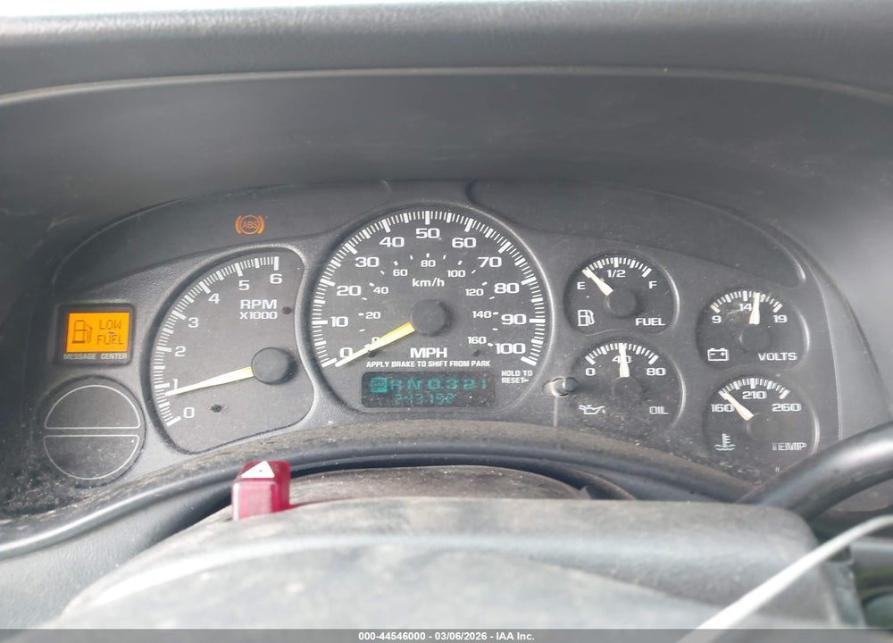 2000 CHEVROLET TAHOE ALL NEW LT VIN: 1GNEK13T0YJ145676