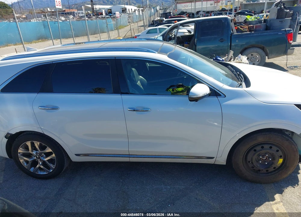 2019 KIA SORENTO 3.3L SXL VIN: 5XYPK4A55KG583155