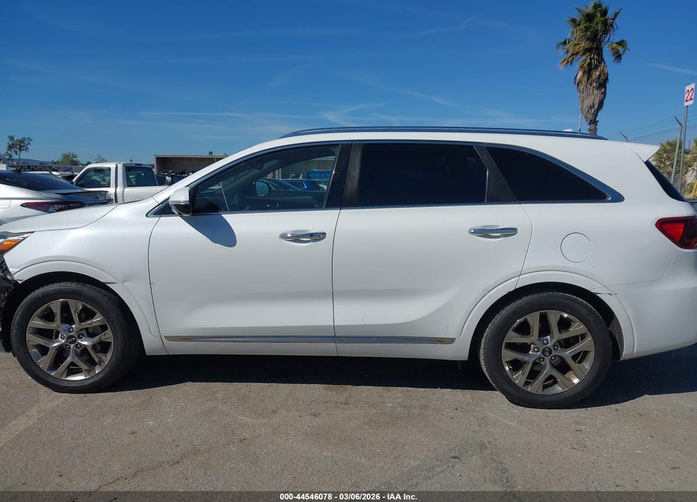 2019 KIA SORENTO 3.3L SXL VIN: 5XYPK4A55KG583155