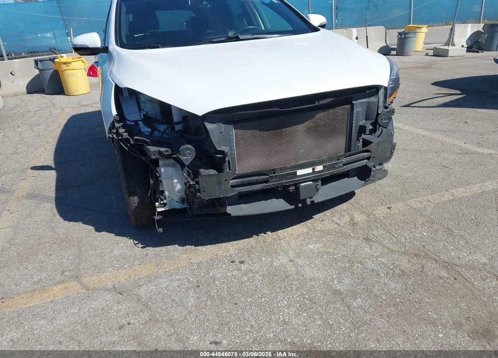 2019 KIA SORENTO 3.3L SXL VIN: 5XYPK4A55KG583155