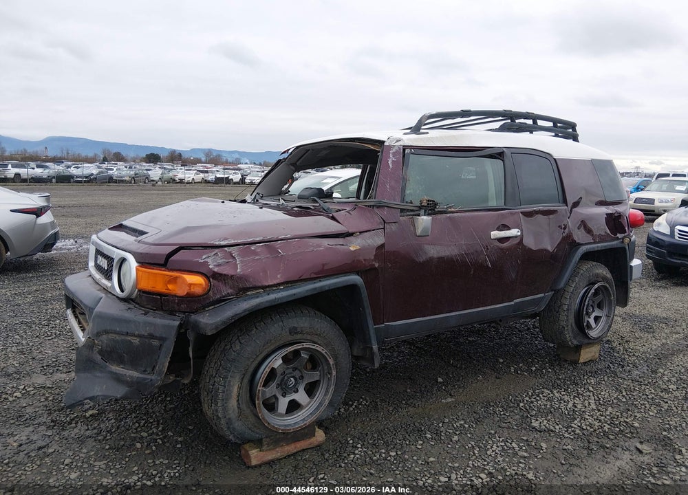 2007 TOYOTA FJ CRUISER VIN: JTEBU11FX70080449