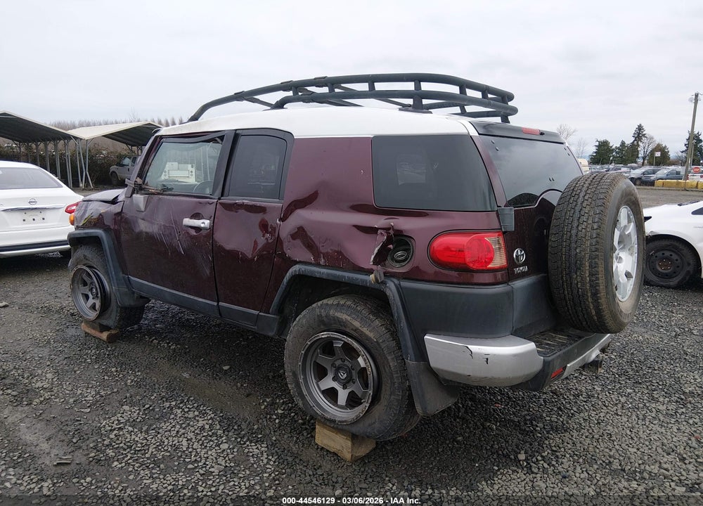 2007 TOYOTA FJ CRUISER VIN: JTEBU11FX70080449