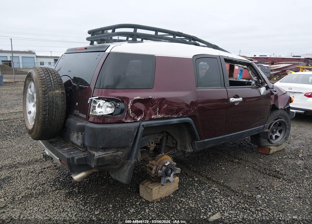 2007 TOYOTA FJ CRUISER VIN: JTEBU11FX70080449