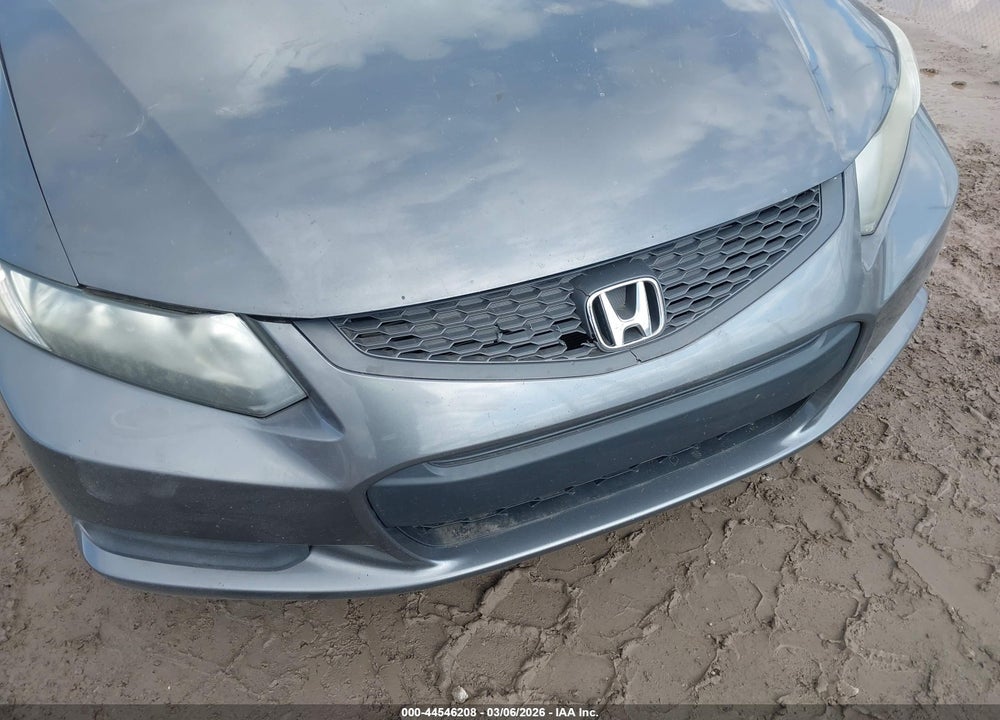 2013 HONDA CIVIC LX VIN: 2HGFG3B53DH514539
