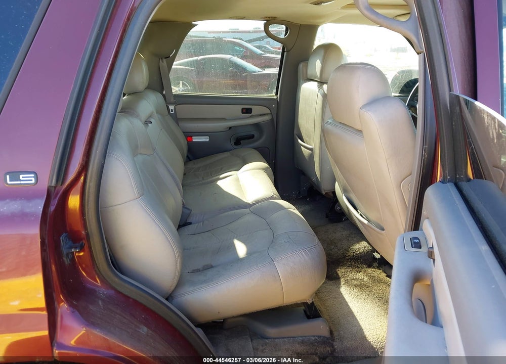 2000 CHEVROLET TAHOE ALL NEW LS VIN: 1GNEK13T7YJ137770