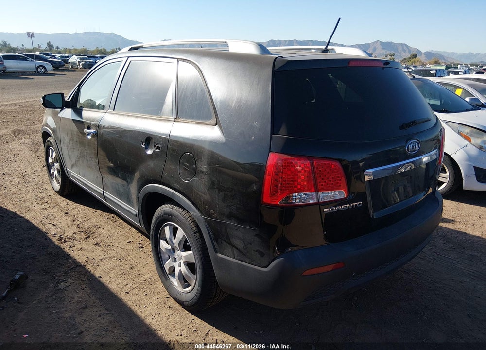 2012 KIA SORENTO LX V6 VIN: 5XYKT4A22CG196609