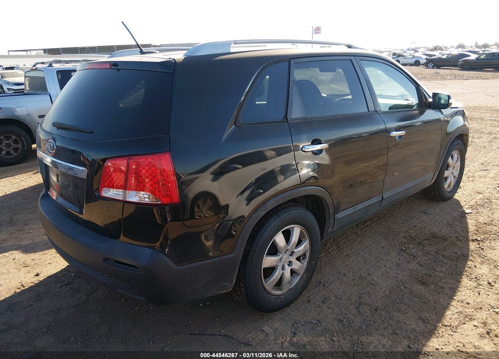 2012 KIA SORENTO LX V6 VIN: 5XYKT4A22CG196609