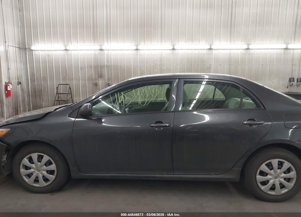 2009 TOYOTA COROLLA LE VIN: 1NXBU40E19Z108211