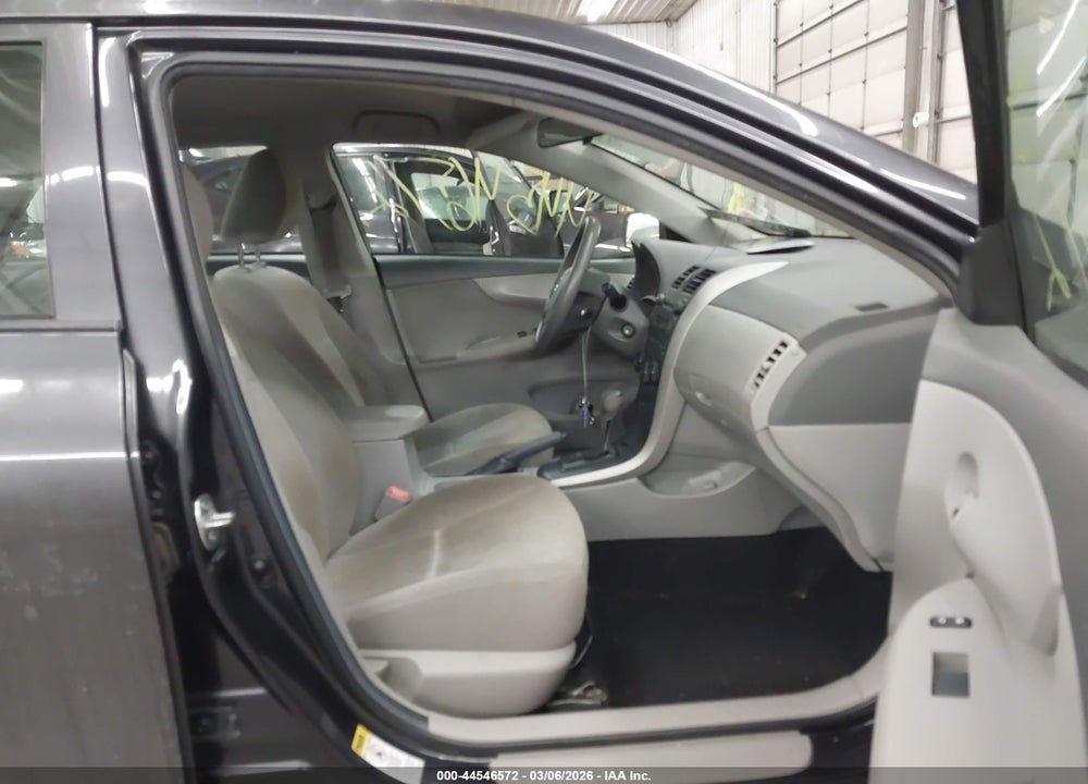 2009 TOYOTA COROLLA LE VIN: 1NXBU40E19Z108211