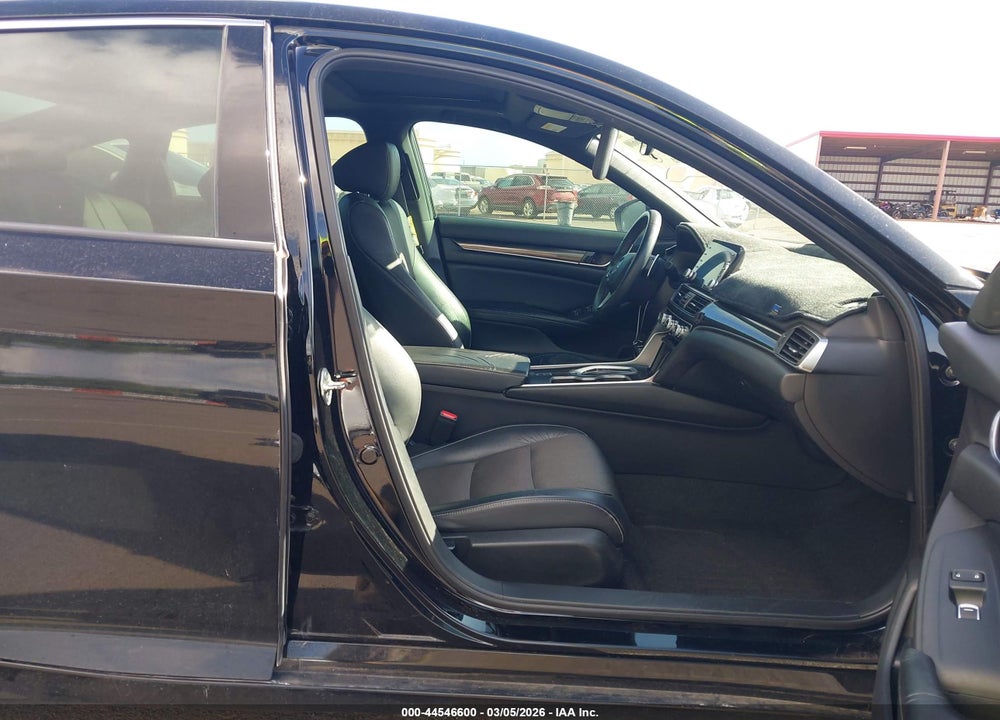 2018 HONDA ACCORD SPORT 2.0T VIN: 1HGCV2F38JA014673