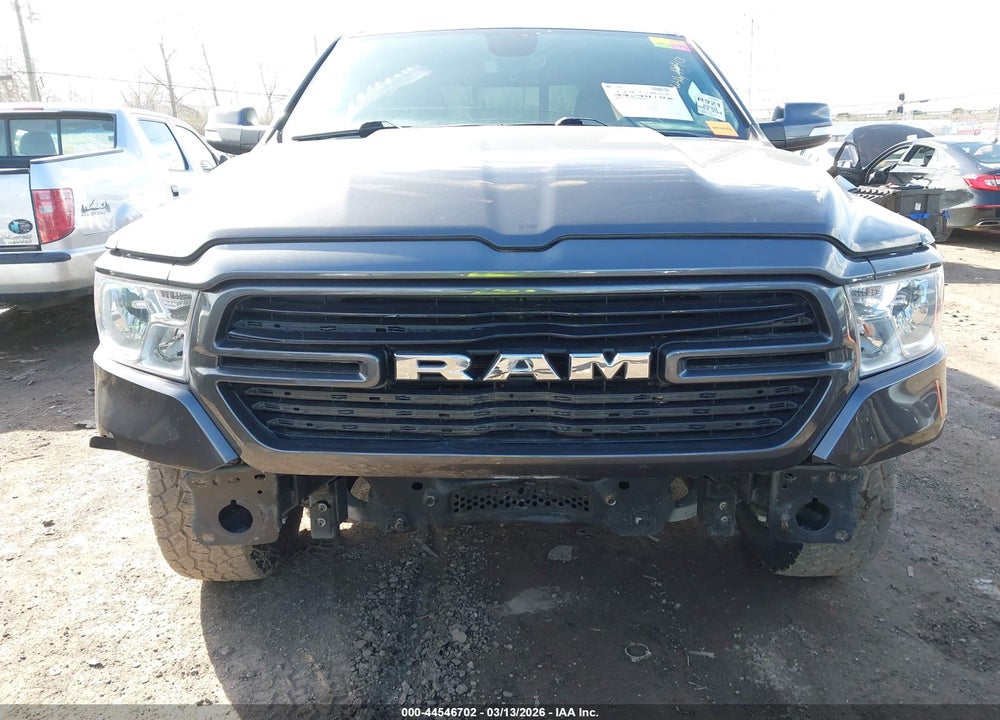 2020 RAM 1500 BIG HORN  4X4 6'4 BOX VIN: 1C6SRFBT4LN196743