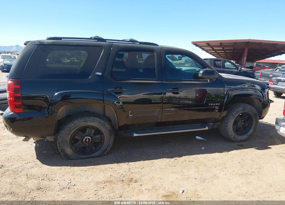 2014 CHEVROLET TAHOE LT VIN: 1GNSKBE00ER130782
