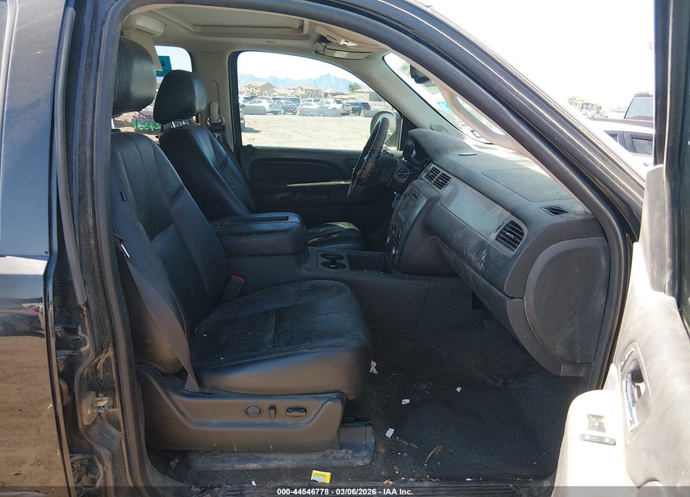 2014 CHEVROLET TAHOE LT VIN: 1GNSKBE00ER130782