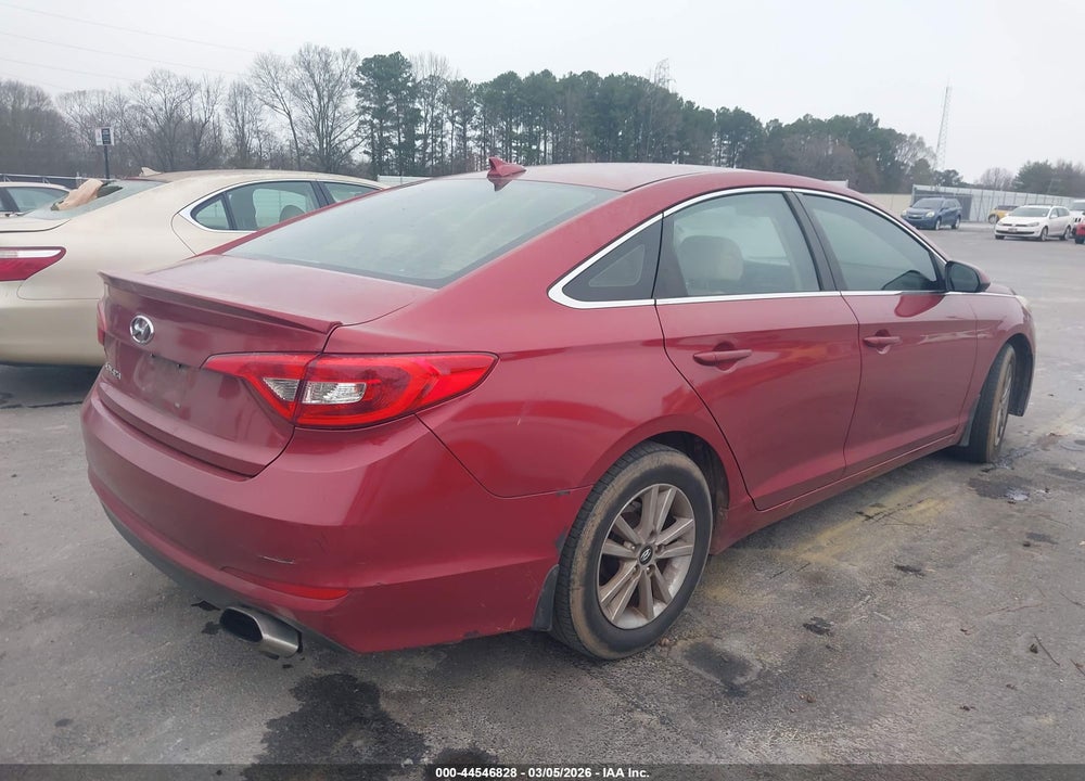 2015 HYUNDAI SONATA SE VIN: 5NPE24AF1FH226862