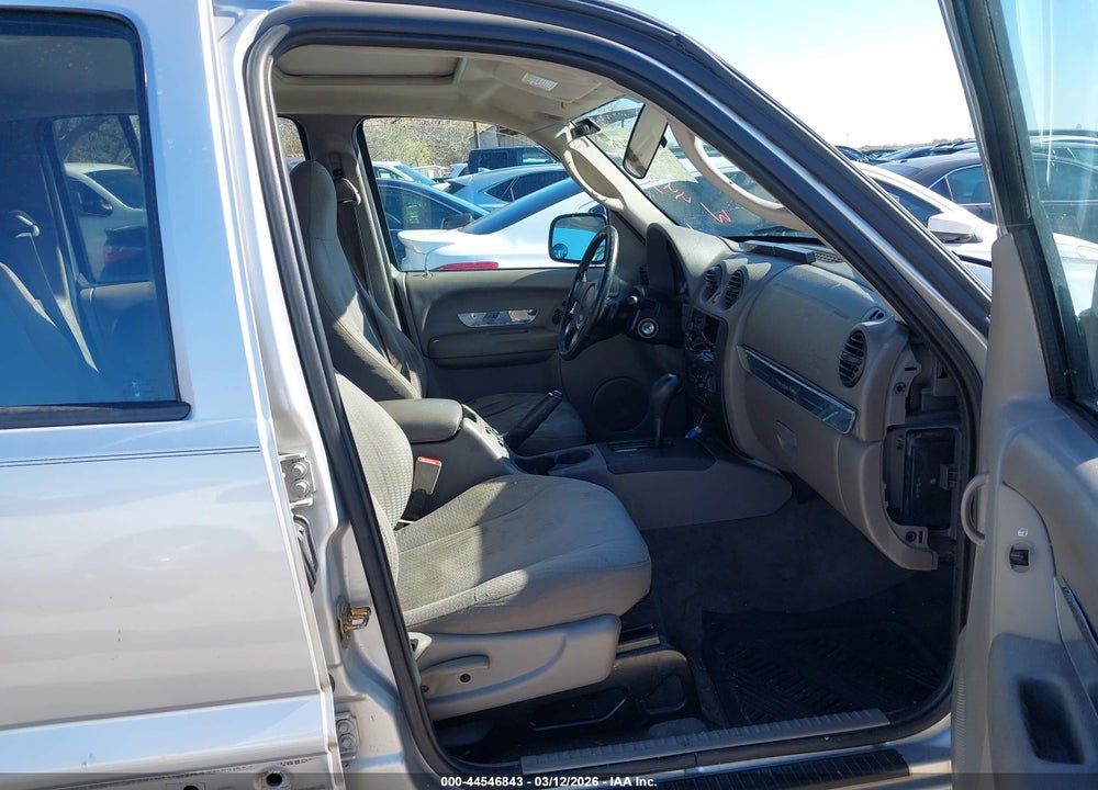 2003 JEEP LIBERTY SPORT VIN: 1J4GK48K53W721612