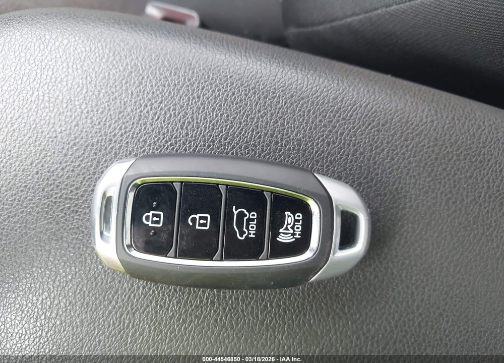 2018 HYUNDAI KONA SEL VIN: KM8K62AA9JU157624