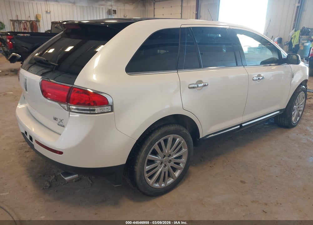 2011 LINCOLN MKX VIN: 2LMDJ8JK4BBJ27526