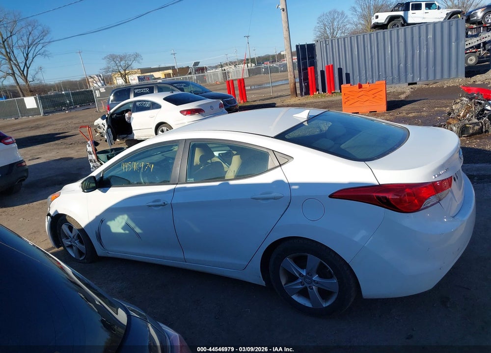 2013 HYUNDAI ELANTRA GLS VIN: 5NPDH4AE9DH371887