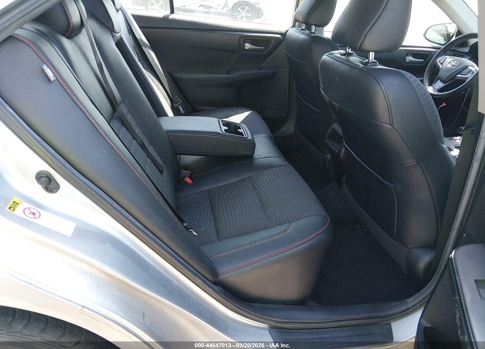 2015 TOYOTA CAMRY SE VIN: 4T1BF1FK3FU030841