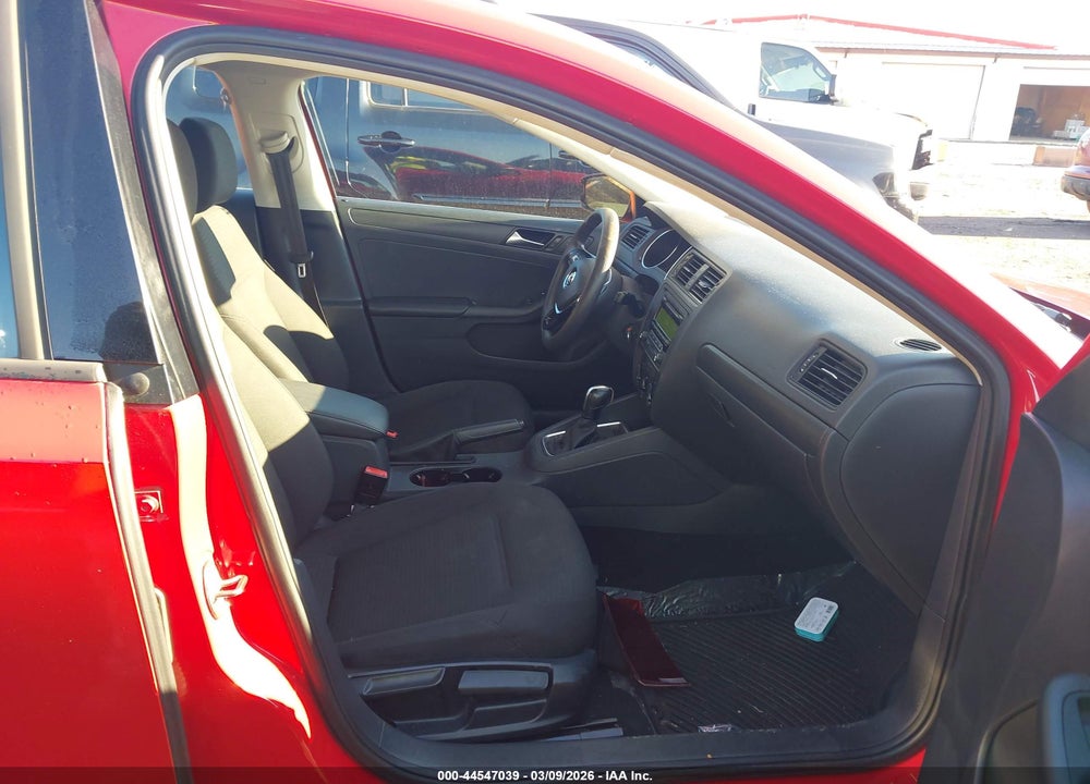 2015 VOLKSWAGEN JETTA 2.0L S VIN: 3VW2K7AJ7FM327484