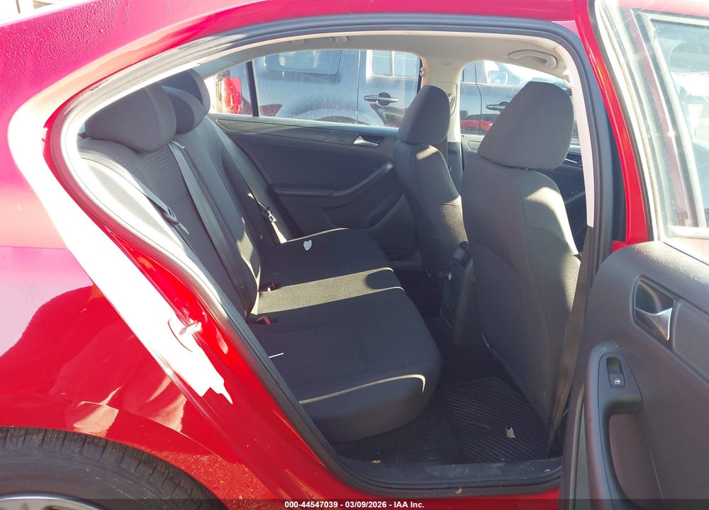2015 VOLKSWAGEN JETTA 2.0L S VIN: 3VW2K7AJ7FM327484