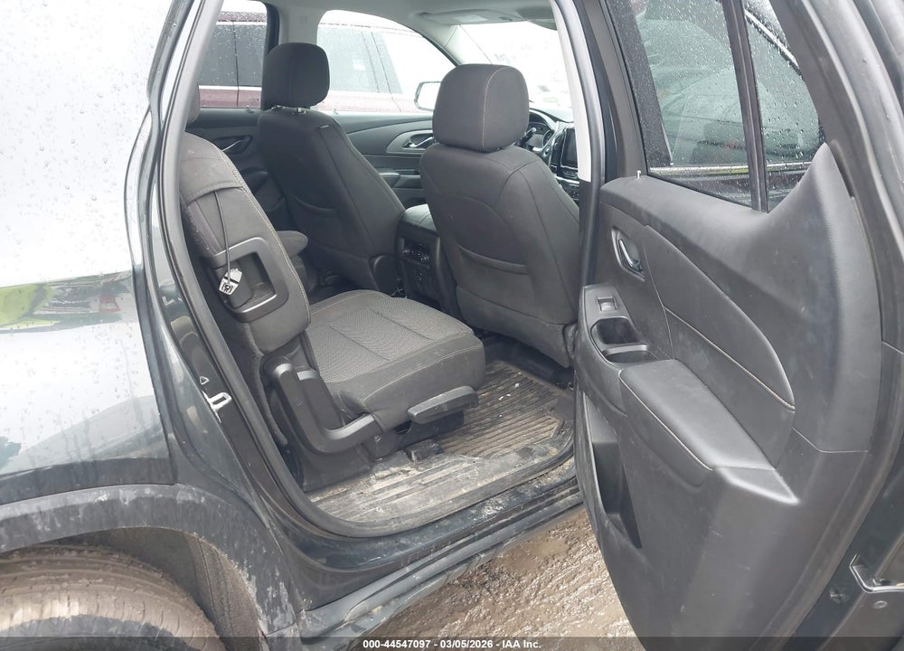 2018 CHEVROLET TRAVERSE 1LT VIN: 1GNERGKW8JJ181048