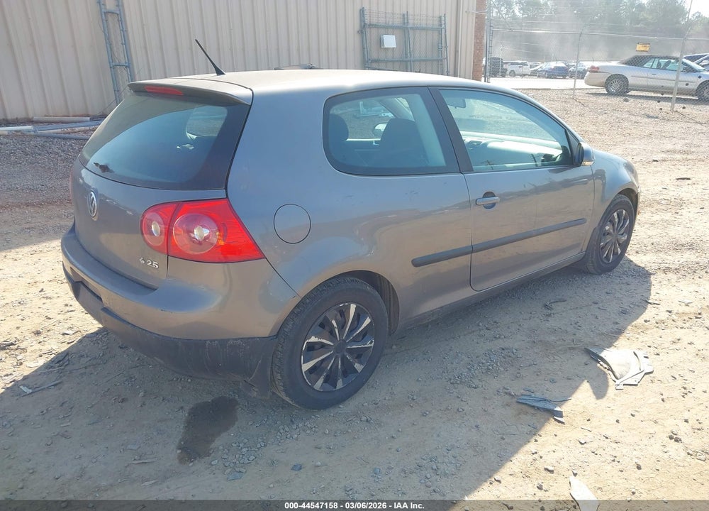 2007 VOLKSWAGEN RABBIT 2-DOOR VIN: WVWAR71K37W107182