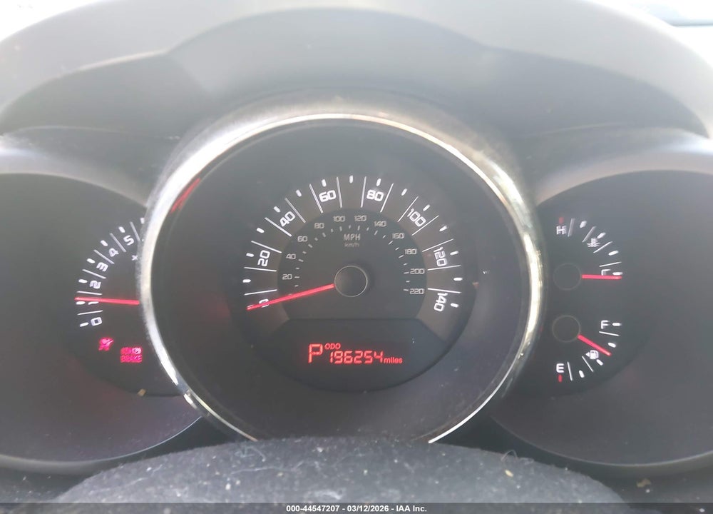 2011 KIA SOUL + VIN: KNDJT2A26B7707637