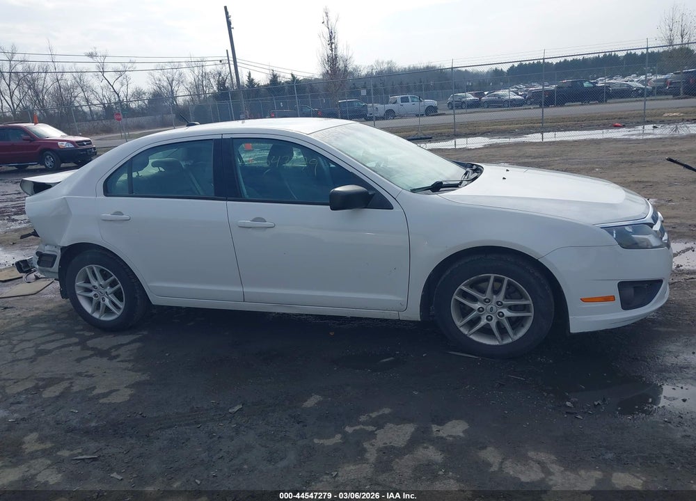 2012 FORD FUSION S VIN: 3FAHP0GA2CR225883