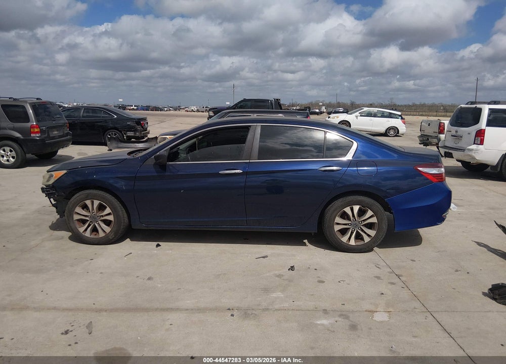 2017 HONDA ACCORD LX VIN: 1HGCR2F39HA007973