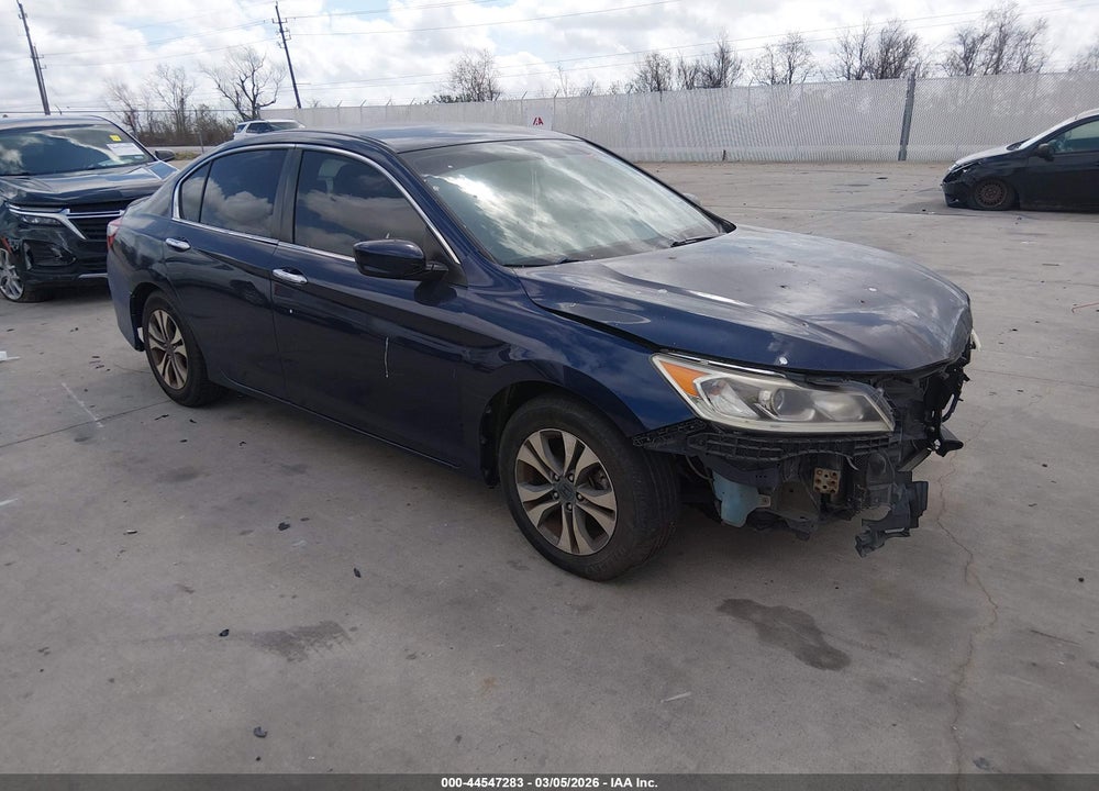 2017 HONDA ACCORD LX VIN: 1HGCR2F39HA007973