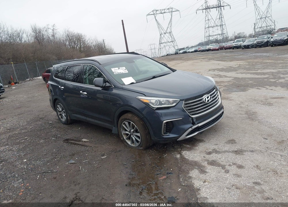2017 HYUNDAI SANTA FE SE VIN: KM8SMDHF4HU200053