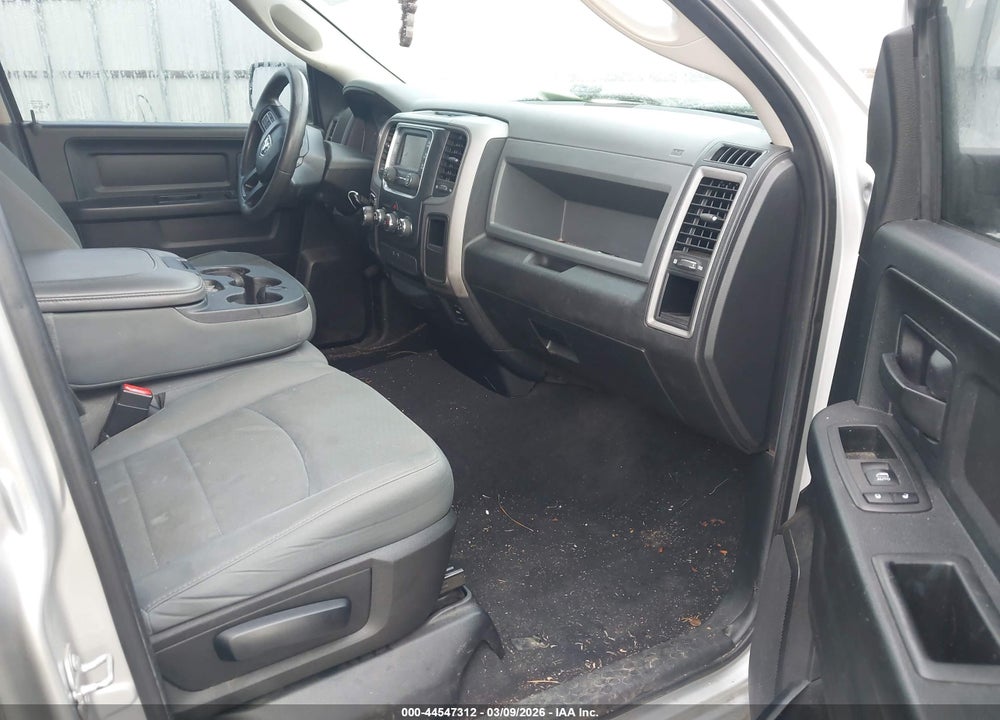 2017 RAM 1500 EXPRESS  4X2 6'4 BOX VIN: 1C6RR6FT3HS865425