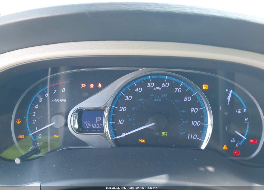 2014 TOYOTA SIENNA LIMITED V6 7 PASSENGER VIN: 5TDYK3DC8ES447084