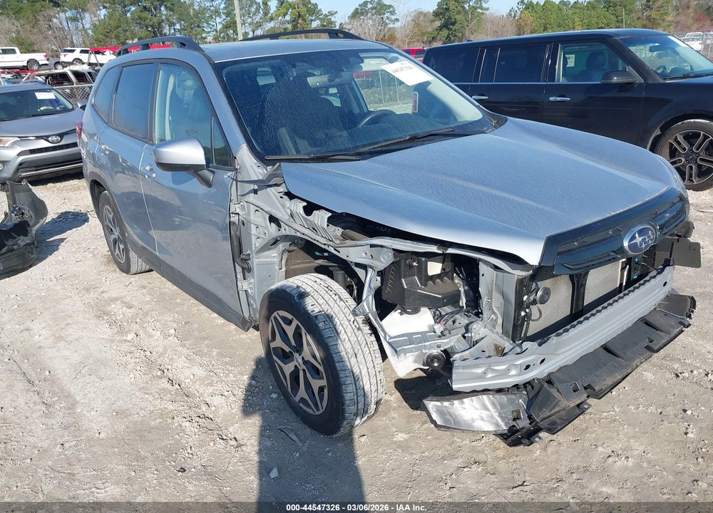 2023 SUBARU FORESTER PREMIUM VIN: JF2SKAEC2PH527899