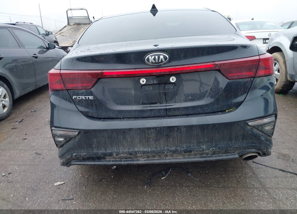 2021 KIA FORTE LXS VIN: 3KPF24AD8ME267574